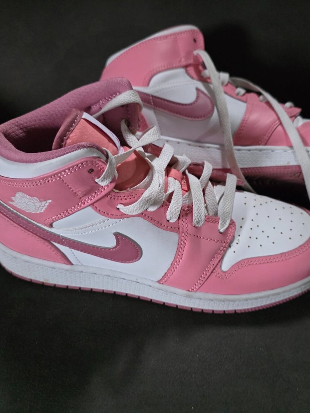 Youth size 7 nike jordan